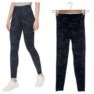 Spanx Leggings Womens S Look At Me Now Camouflage Pull On Pants Gray Black